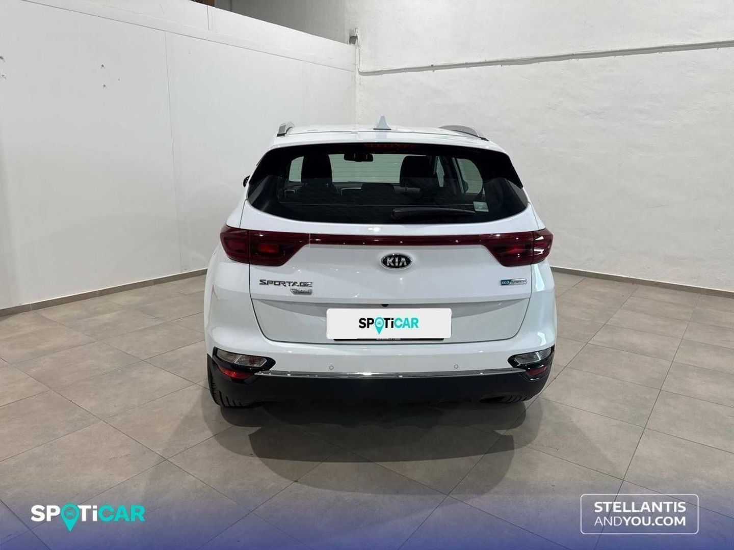 Kia Sportage 1.6 MHEV Business 4x4 100 kW (136 CV)