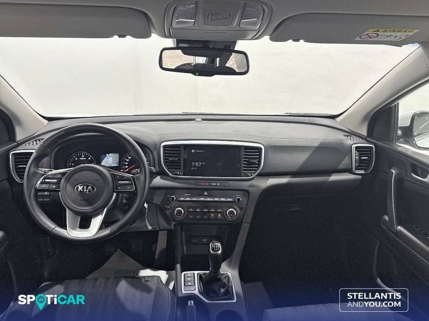 Kia Sportage 1.6 MHEV Business 4x4 100 kW (136 CV)