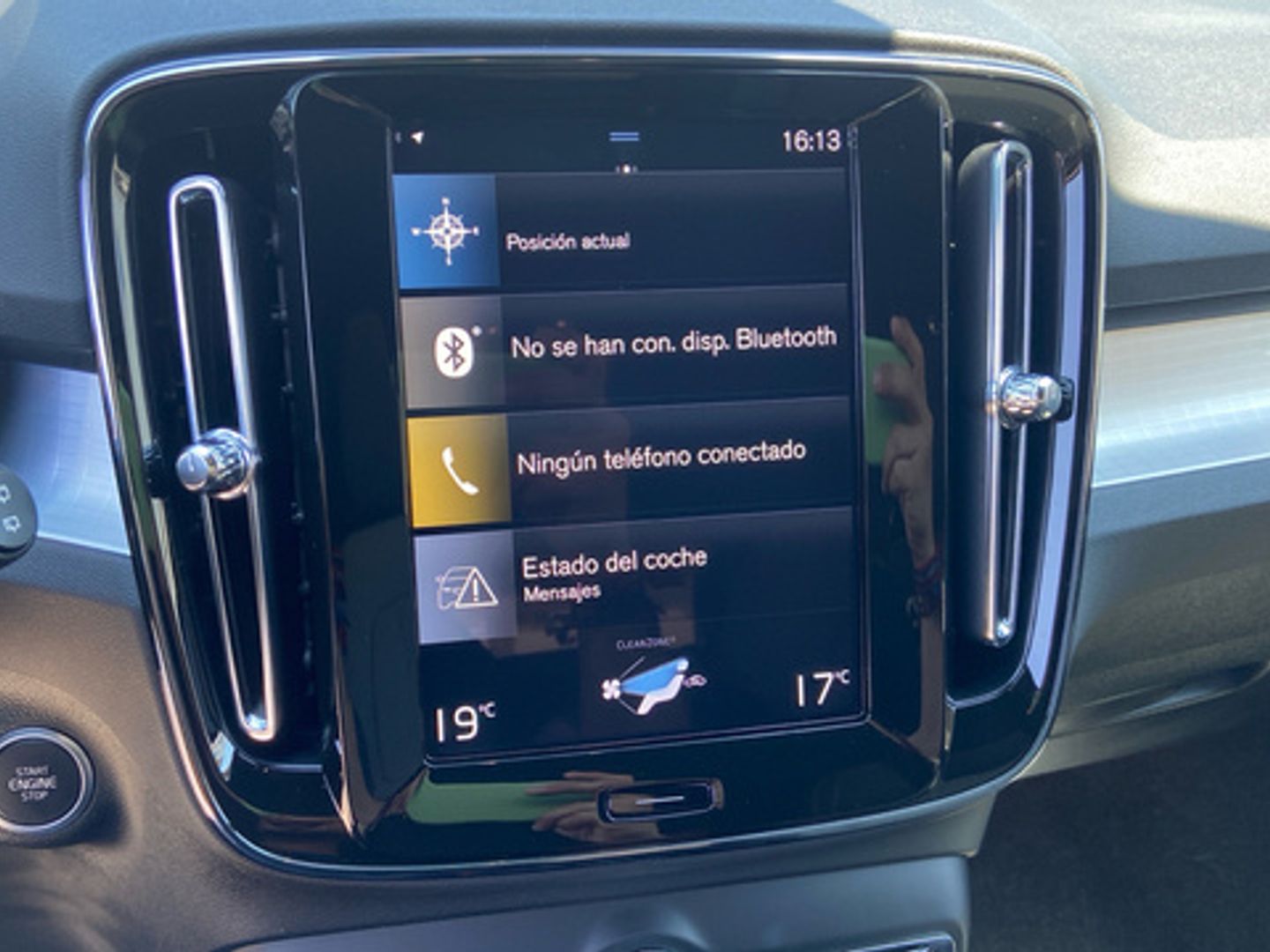 Volvo XC40 T2 Core Auto 95 kW (129 CV)