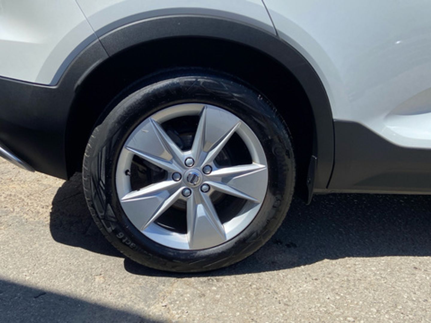 Volvo XC40 T2 Core Auto 95 kW (129 CV)