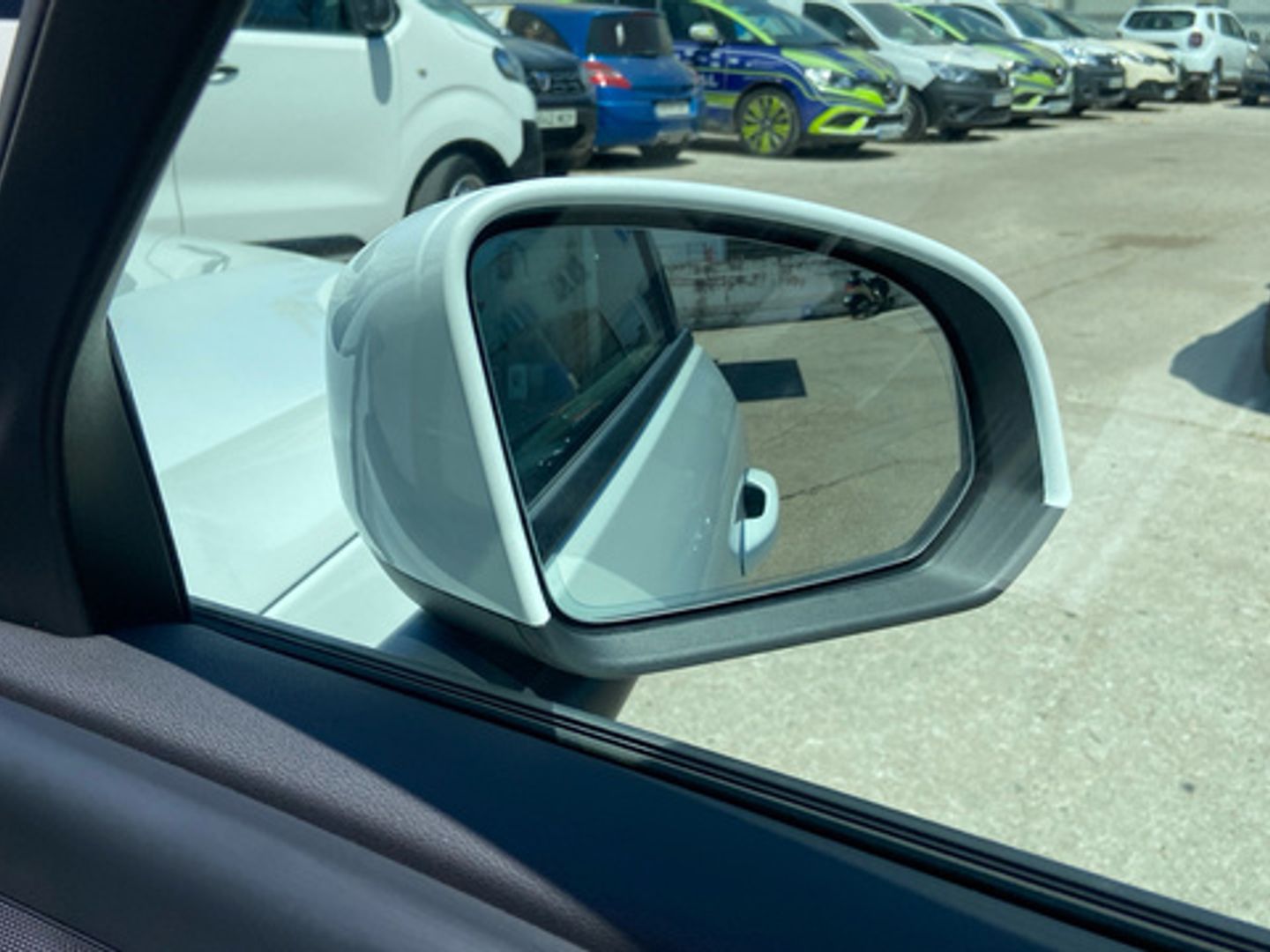 Volvo XC40 T2 Core Auto 95 kW (129 CV)