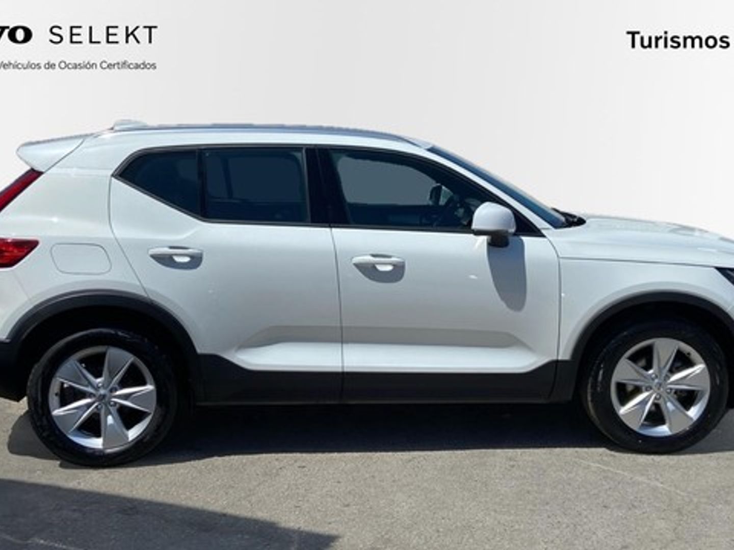 Volvo XC40 T2 Core Auto 95 kW (129 CV)