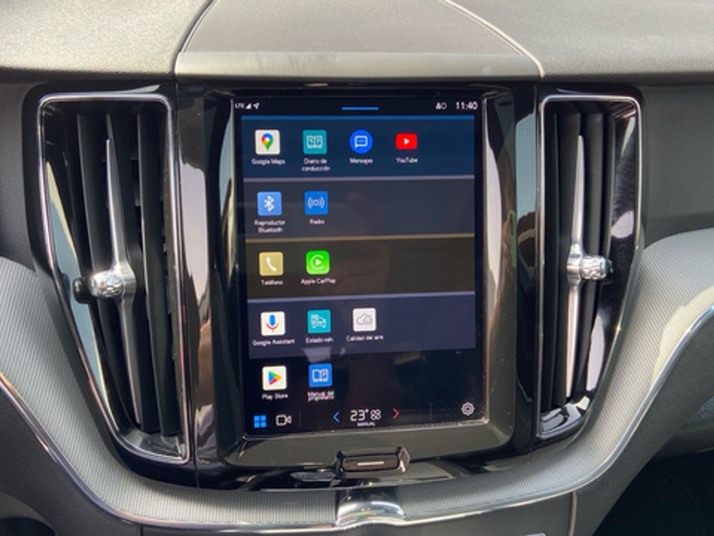 Volvo XC60 T6 Recharge Plus Dark AWD Auto 257 kW (350 CV)