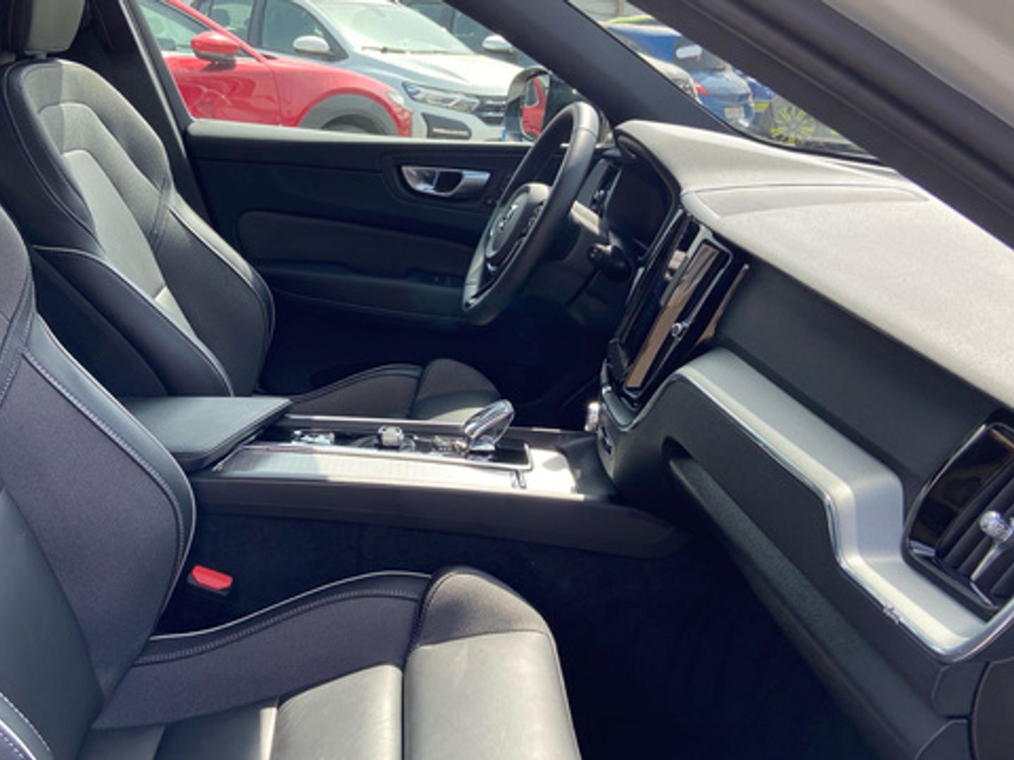 Volvo XC60 T6 Recharge Plus Dark AWD Auto 257 kW (350 CV)