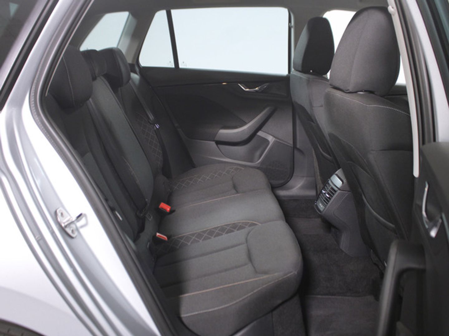 Skoda Kamiq 1.0 TSI Ambition 70 kW (95 CV)