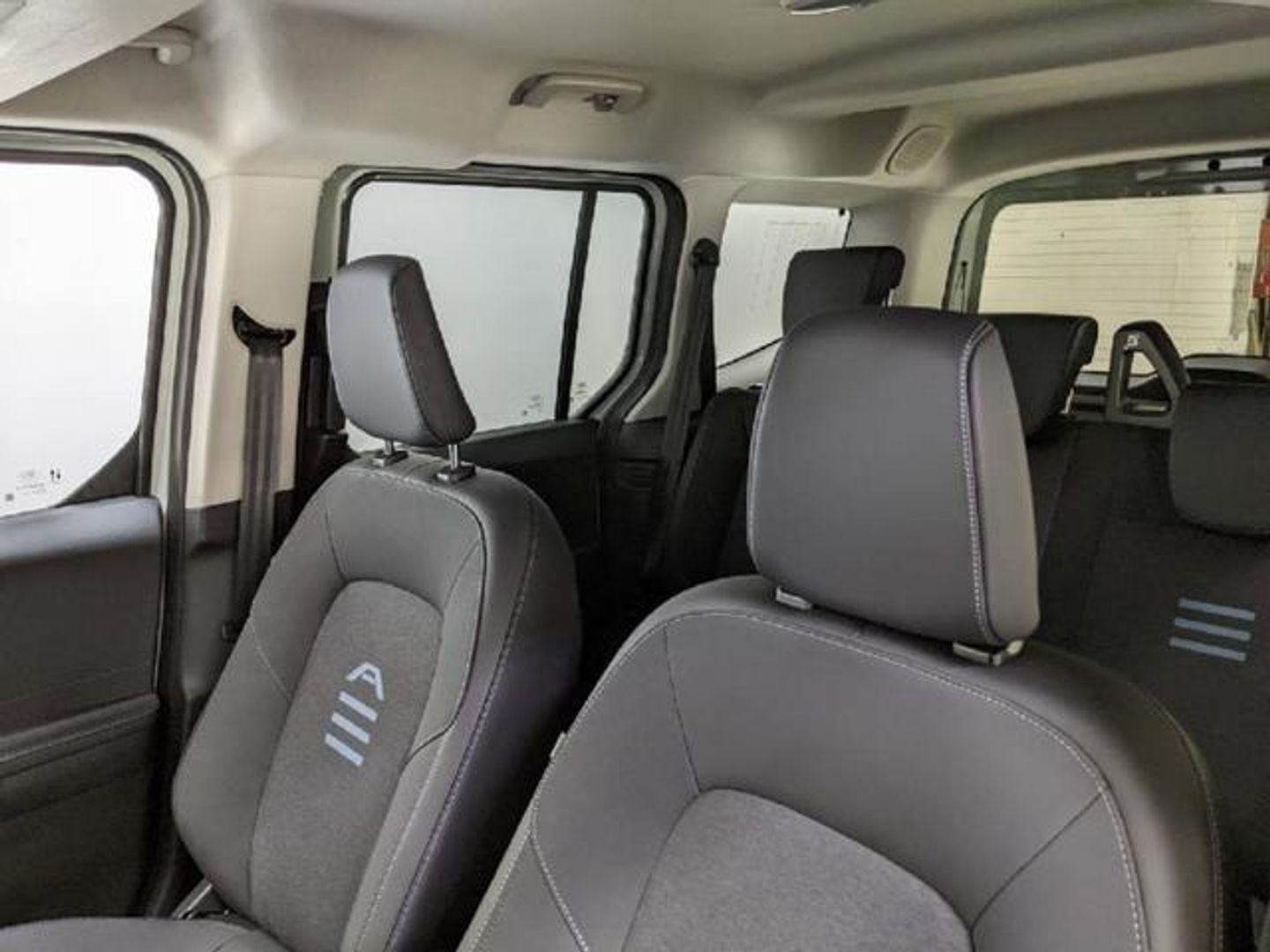 Ford Tourneo Courier BEV 43,5kWh Active Auto 100 kW (136 CV)