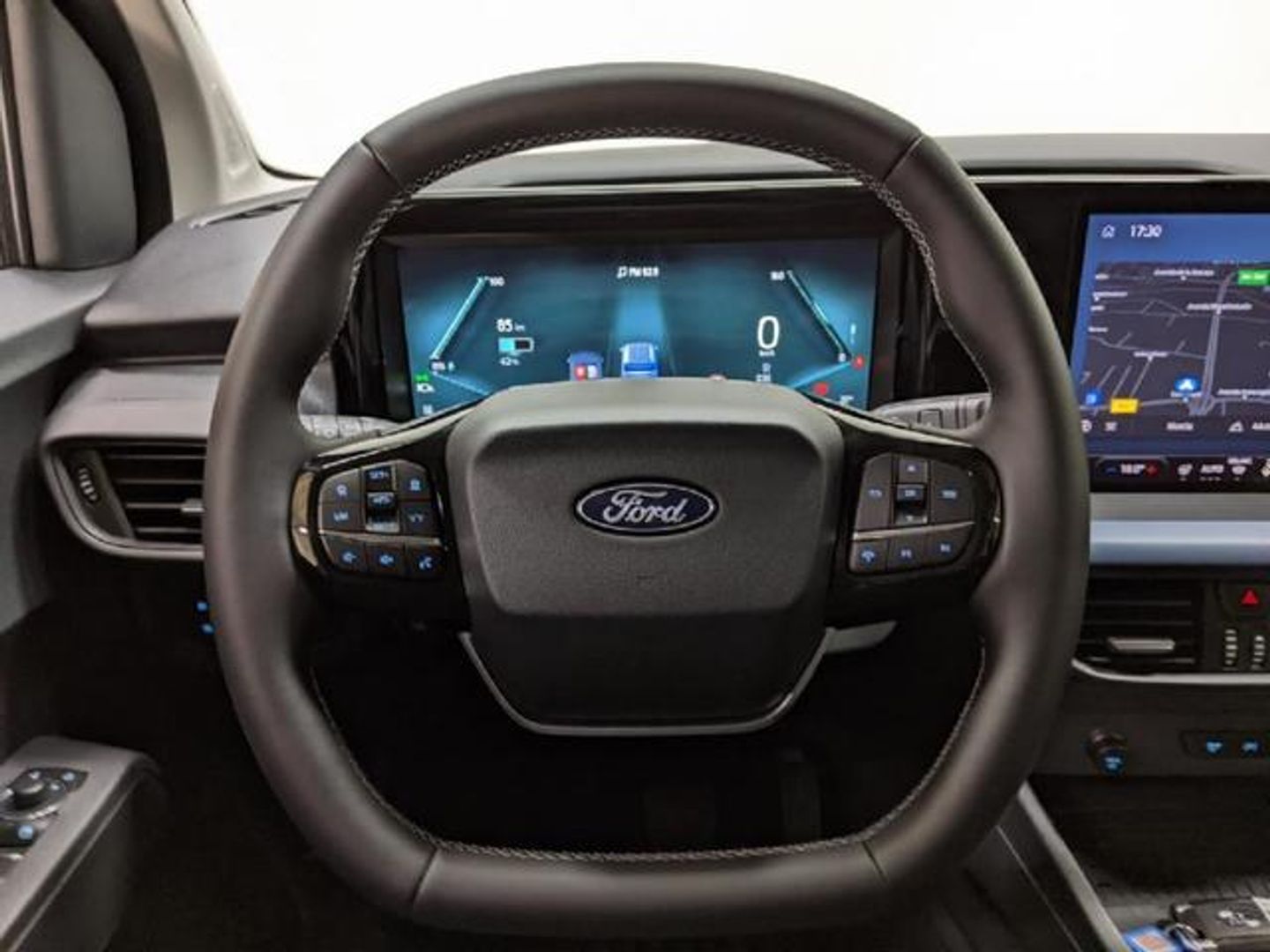 Ford Tourneo Courier BEV 43,5kWh Active Auto 100 kW (136 CV)
