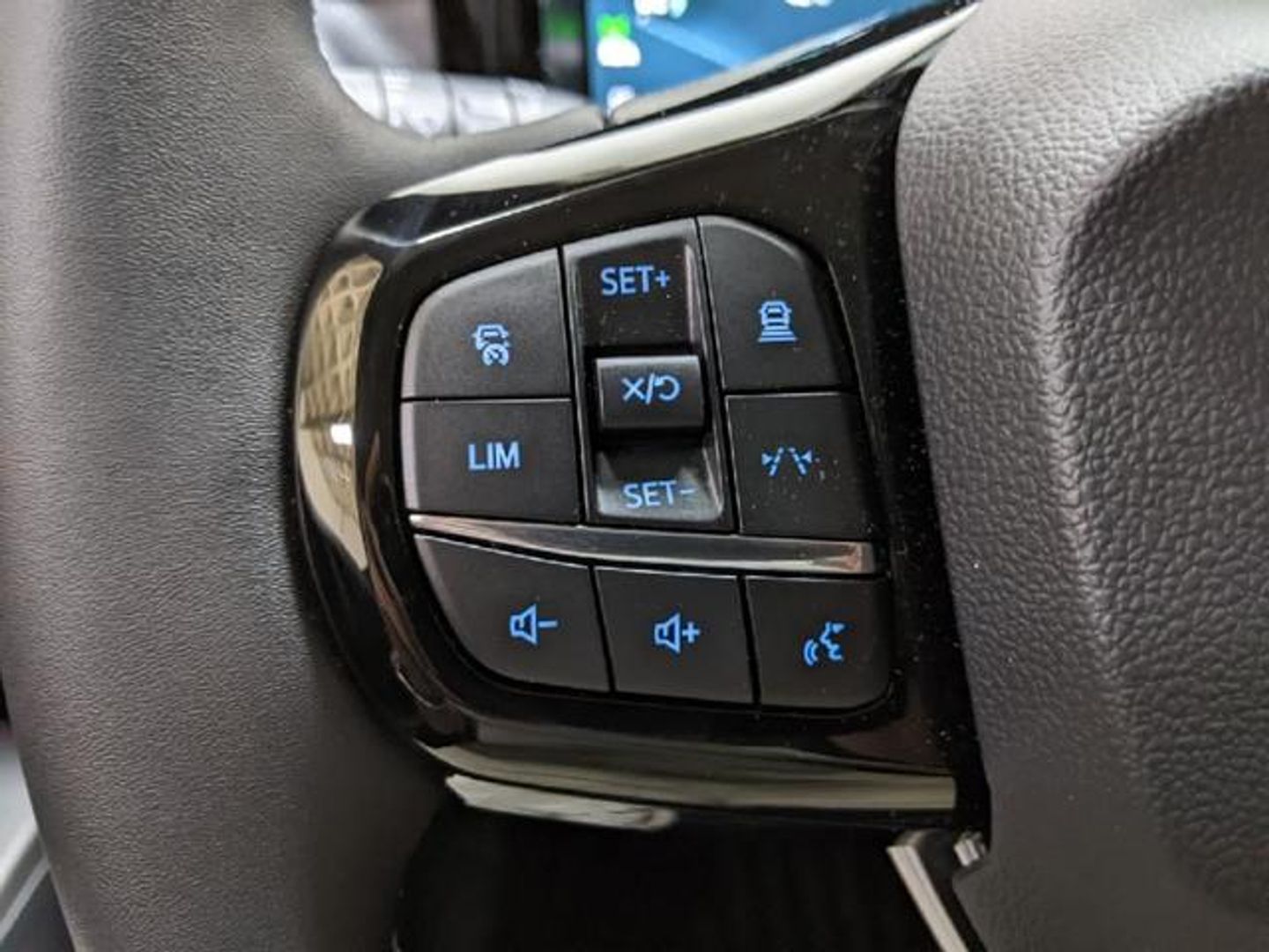 Ford Tourneo Courier BEV 43,5kWh Active Auto 100 kW (136 CV)