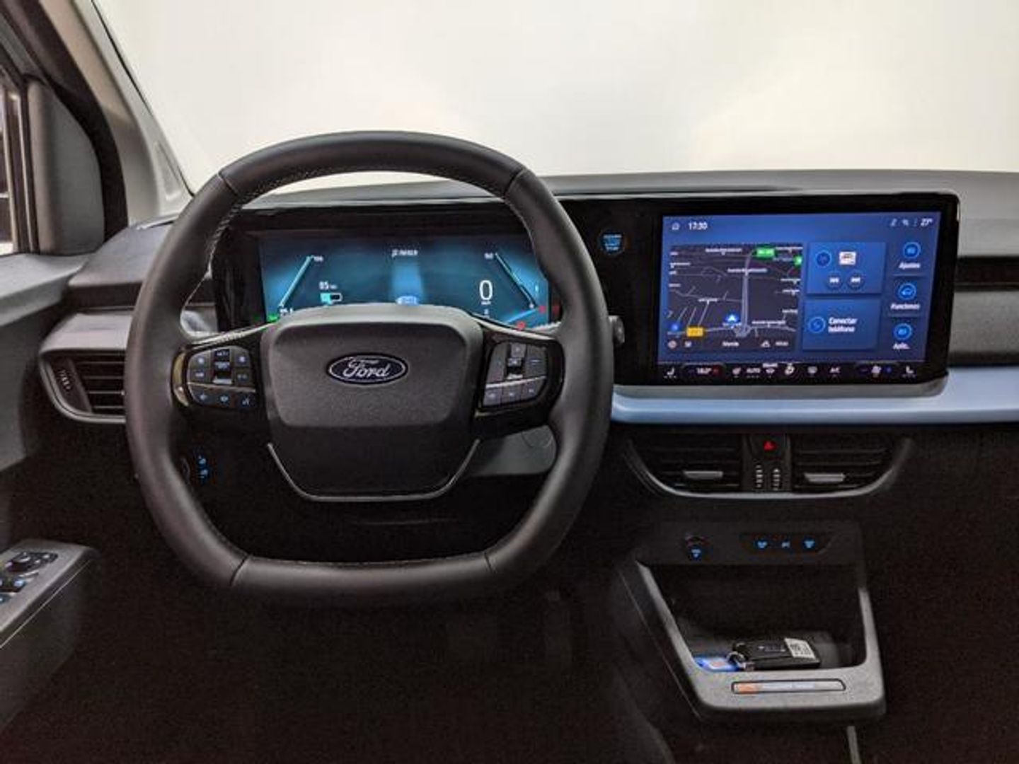 Ford Tourneo Courier BEV 43,5kWh Active Auto 100 kW (136 CV)