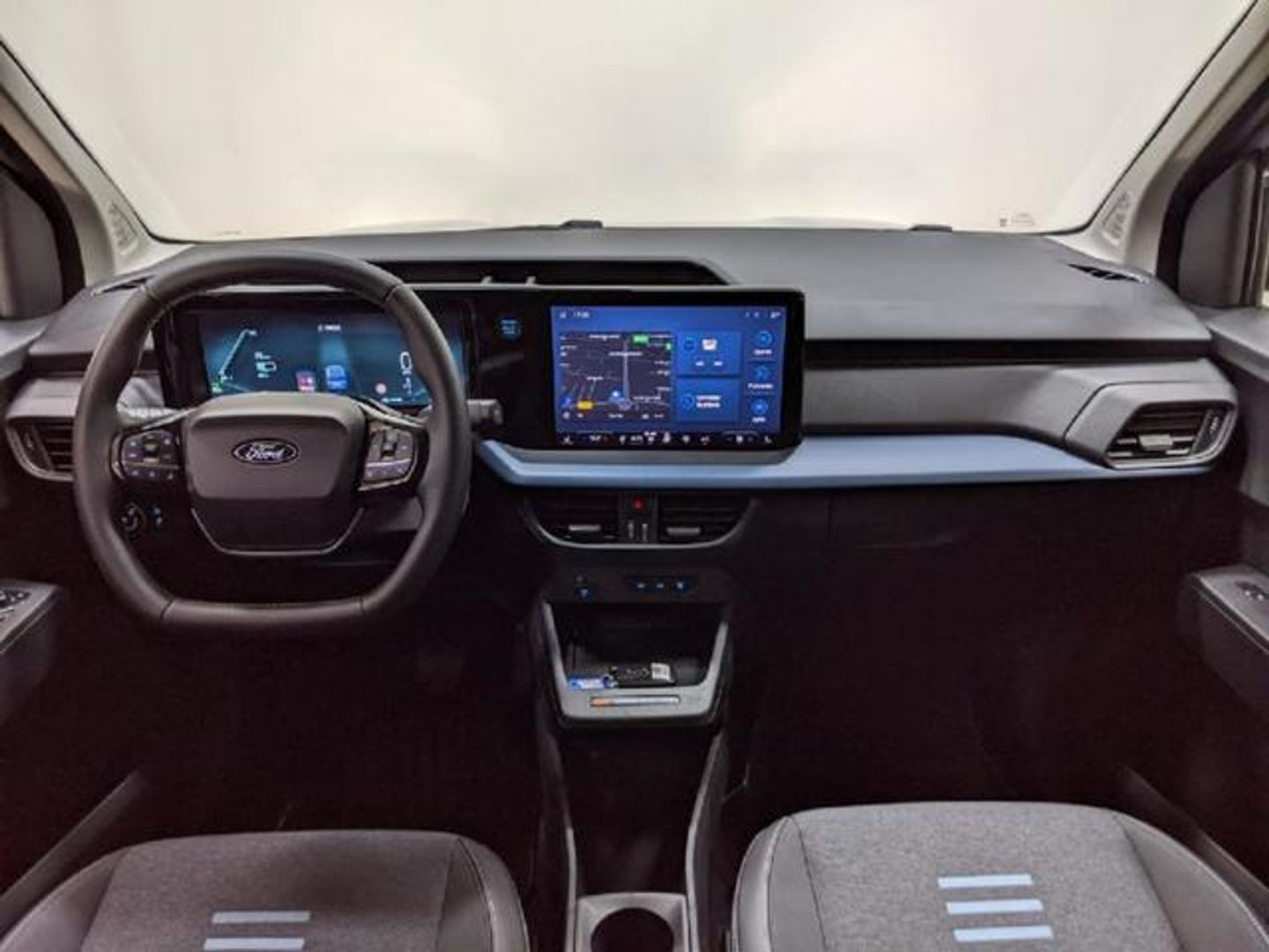 Ford Tourneo Courier BEV 43,5kWh Active Auto 100 kW (136 CV)