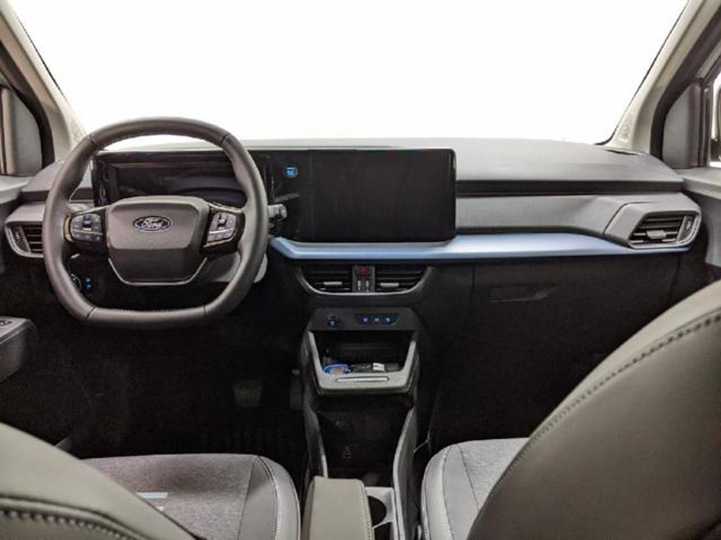 Ford Tourneo Courier BEV 43,5kWh Active Auto 100 kW (136 CV)