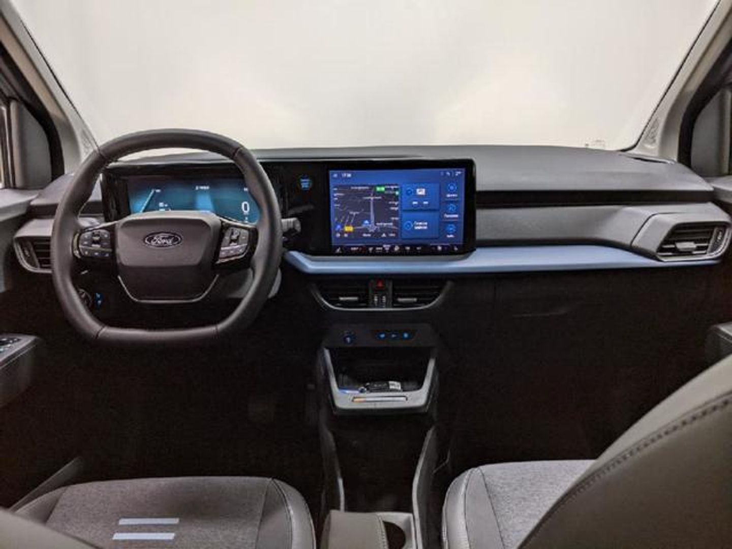 Ford Tourneo Courier BEV 43,5kWh Active Auto 100 kW (136 CV)