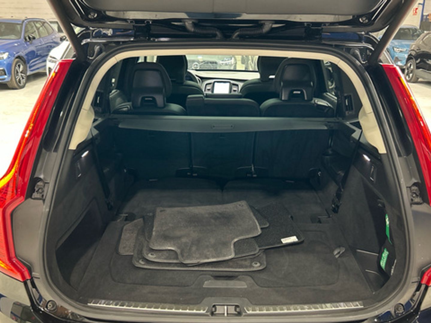 Volvo XC90 T8 Plus Dark Recharge AWD Auto 335 kW (455 CV)
