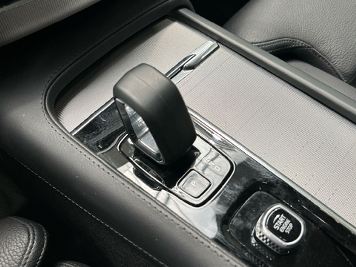 Volvo XC90 T8 Plus Dark Recharge AWD Auto 335 kW (455 CV)