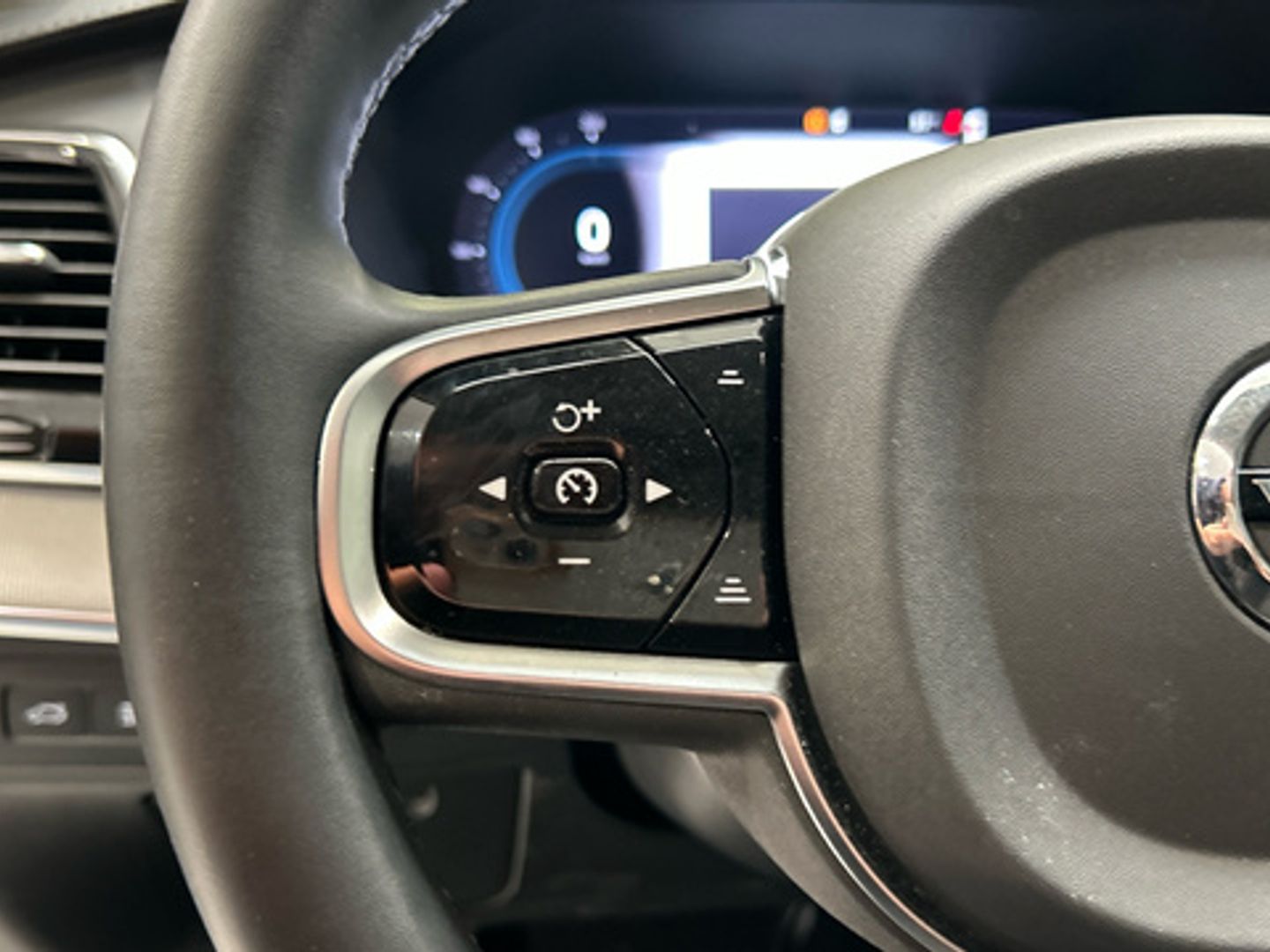 Volvo XC90 T8 Plus Dark Recharge AWD Auto 335 kW (455 CV)