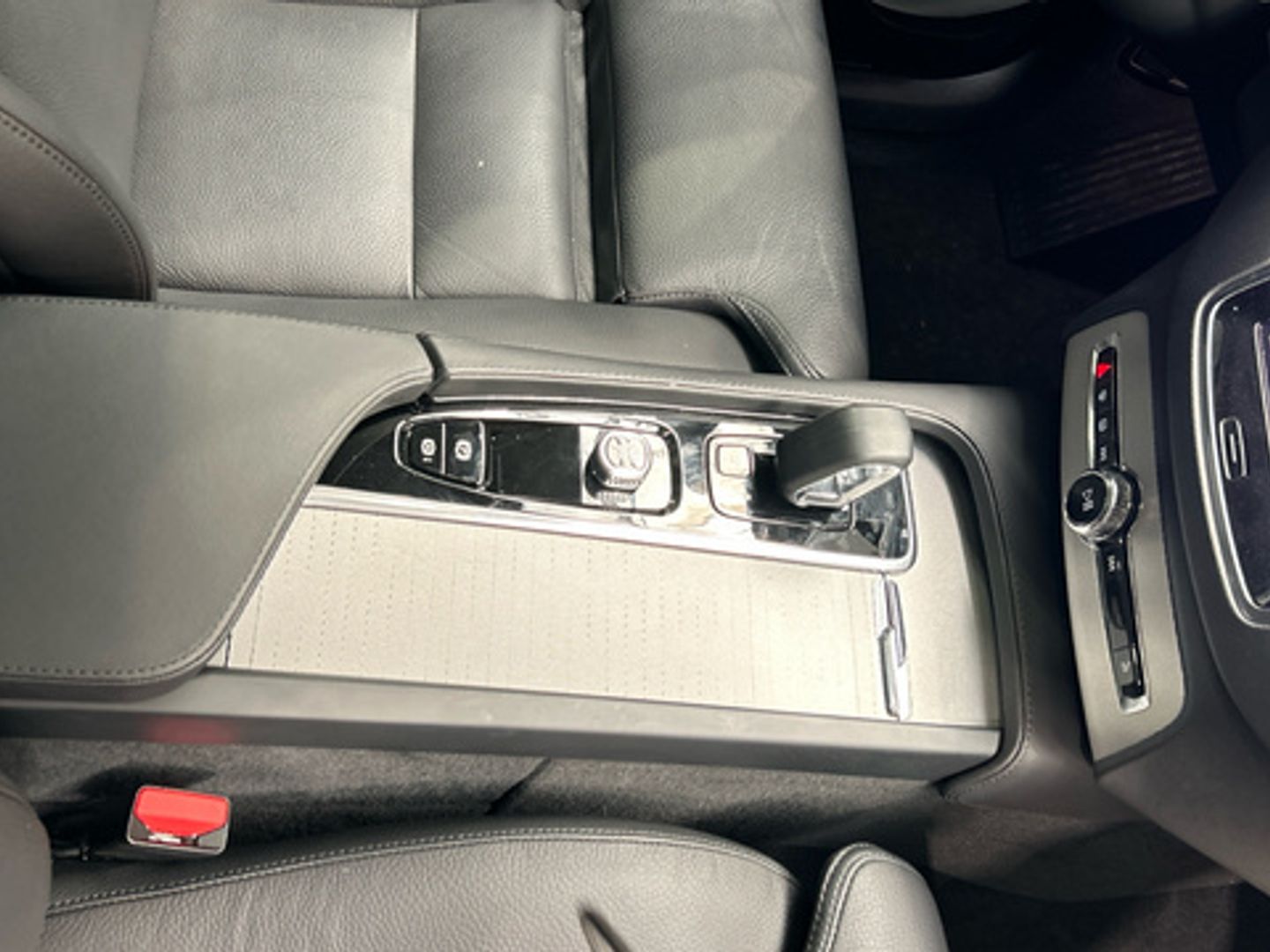 Volvo XC90 T8 Plus Dark Recharge AWD Auto 335 kW (455 CV)