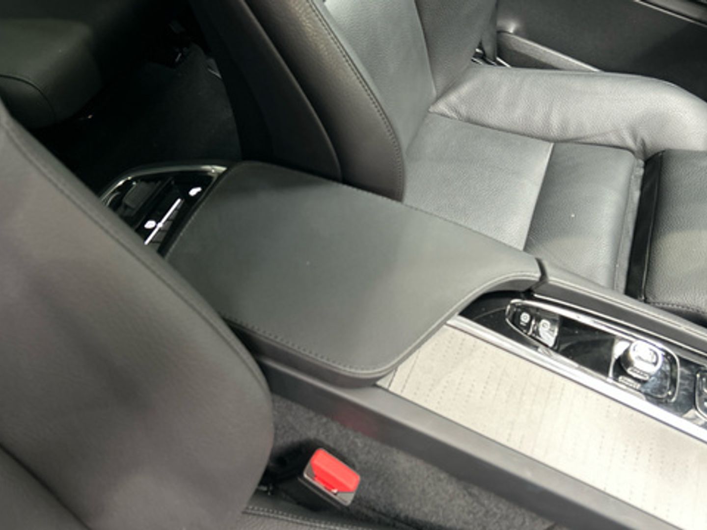 Volvo XC90 T8 Plus Dark Recharge AWD Auto 335 kW (455 CV)