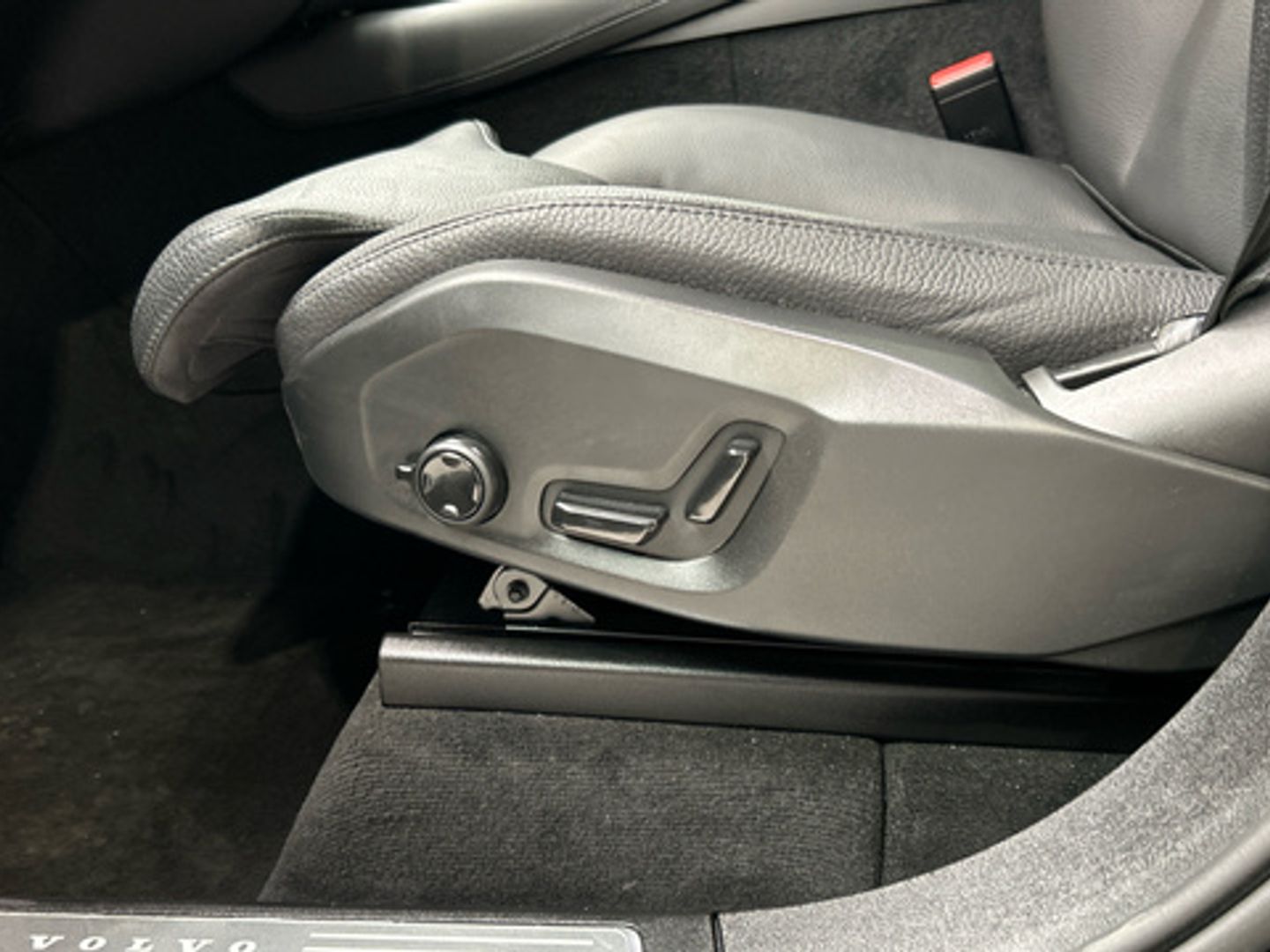 Volvo XC90 T8 Plus Dark Recharge AWD Auto 335 kW (455 CV)