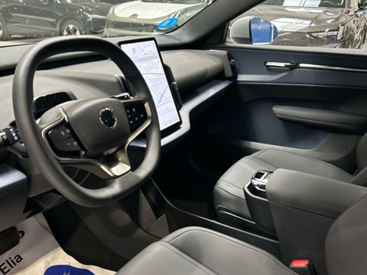 Volvo EX30 Single Motor Extended Range Core Auto 200 kW (272 CV)