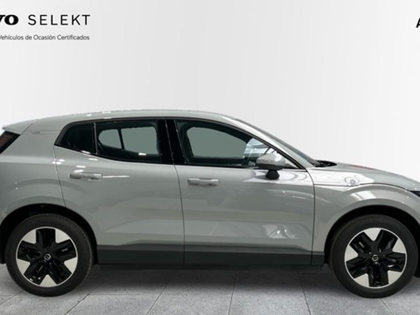 Volvo EX30 Single Motor Extended Range Core Auto 200 kW (272 CV)