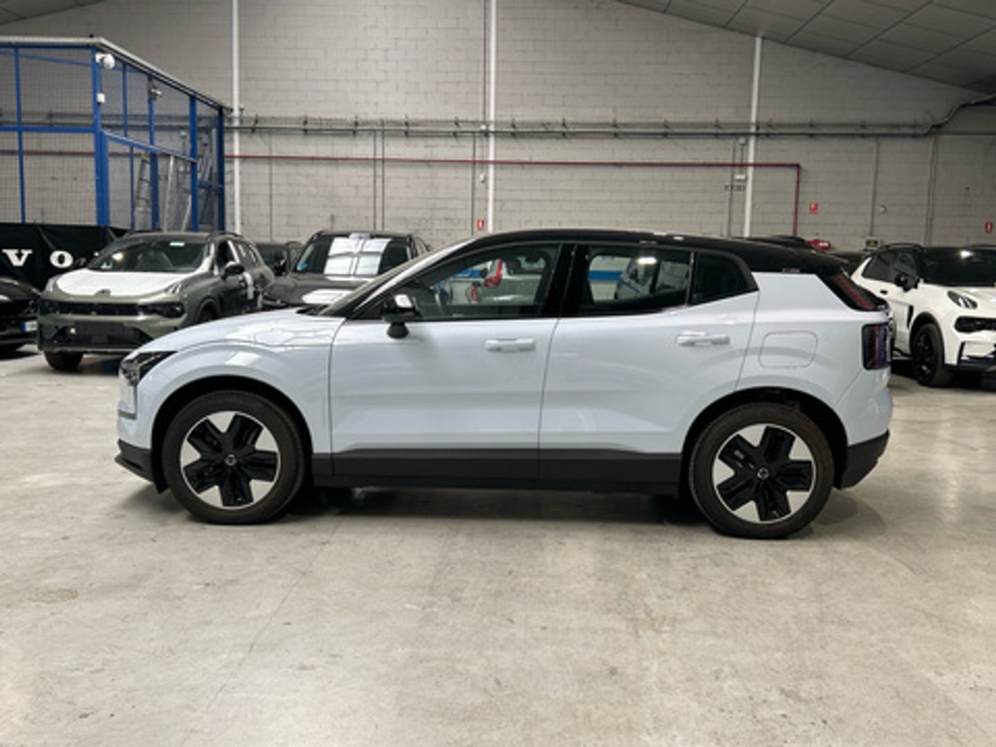 Volvo EX30 Single Motor Plus Auto 200 kW (272 CV)