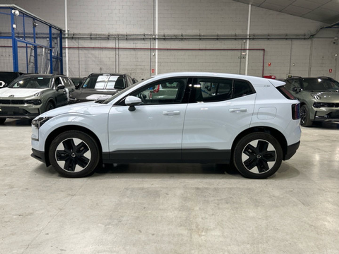 Volvo EX30 Single Motor Extended Range Core Auto 200 kW (272 CV)