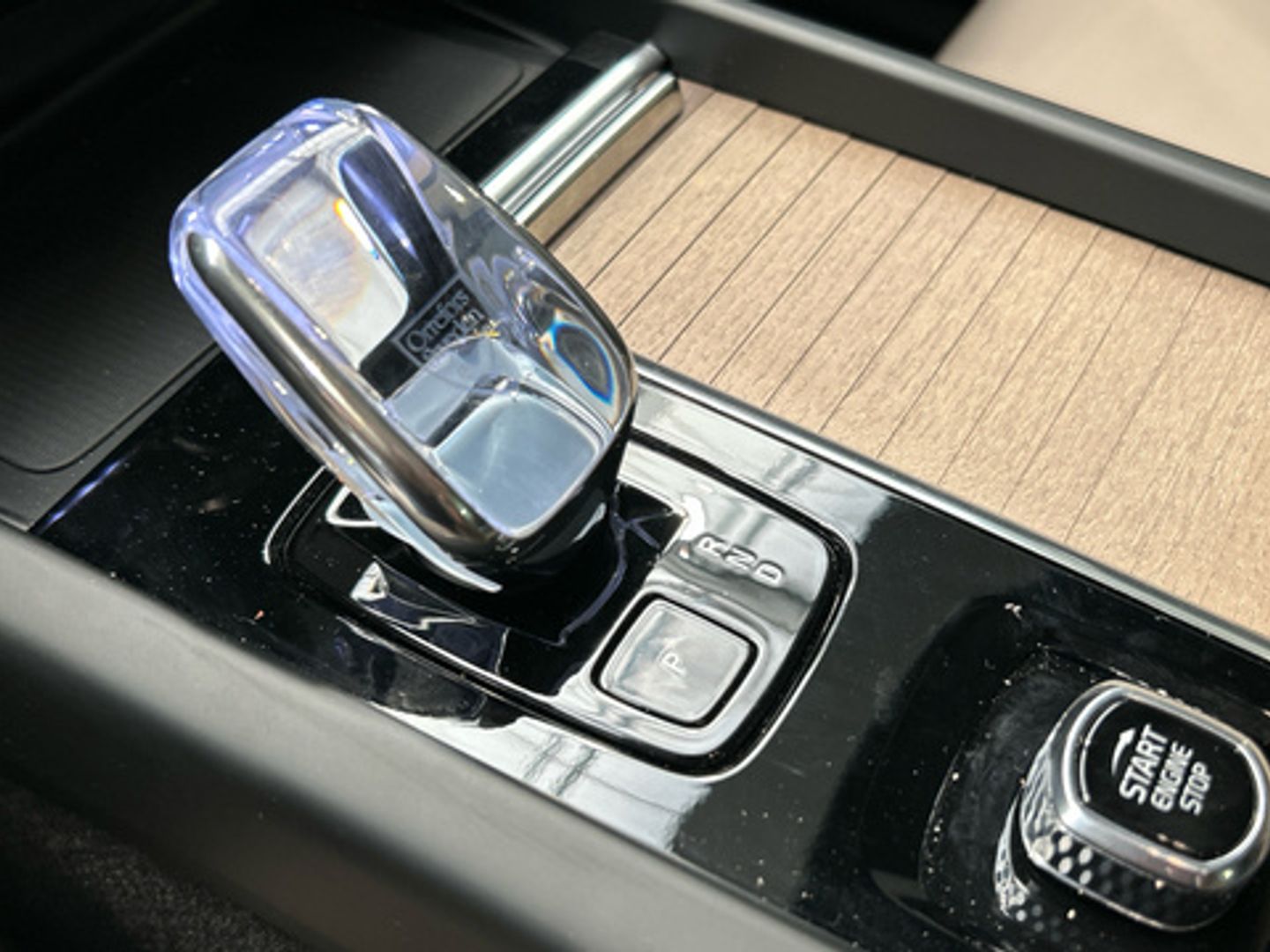 Volvo XC60 B5 G Ultra Dark AWD Auto 184 kW (250 CV)