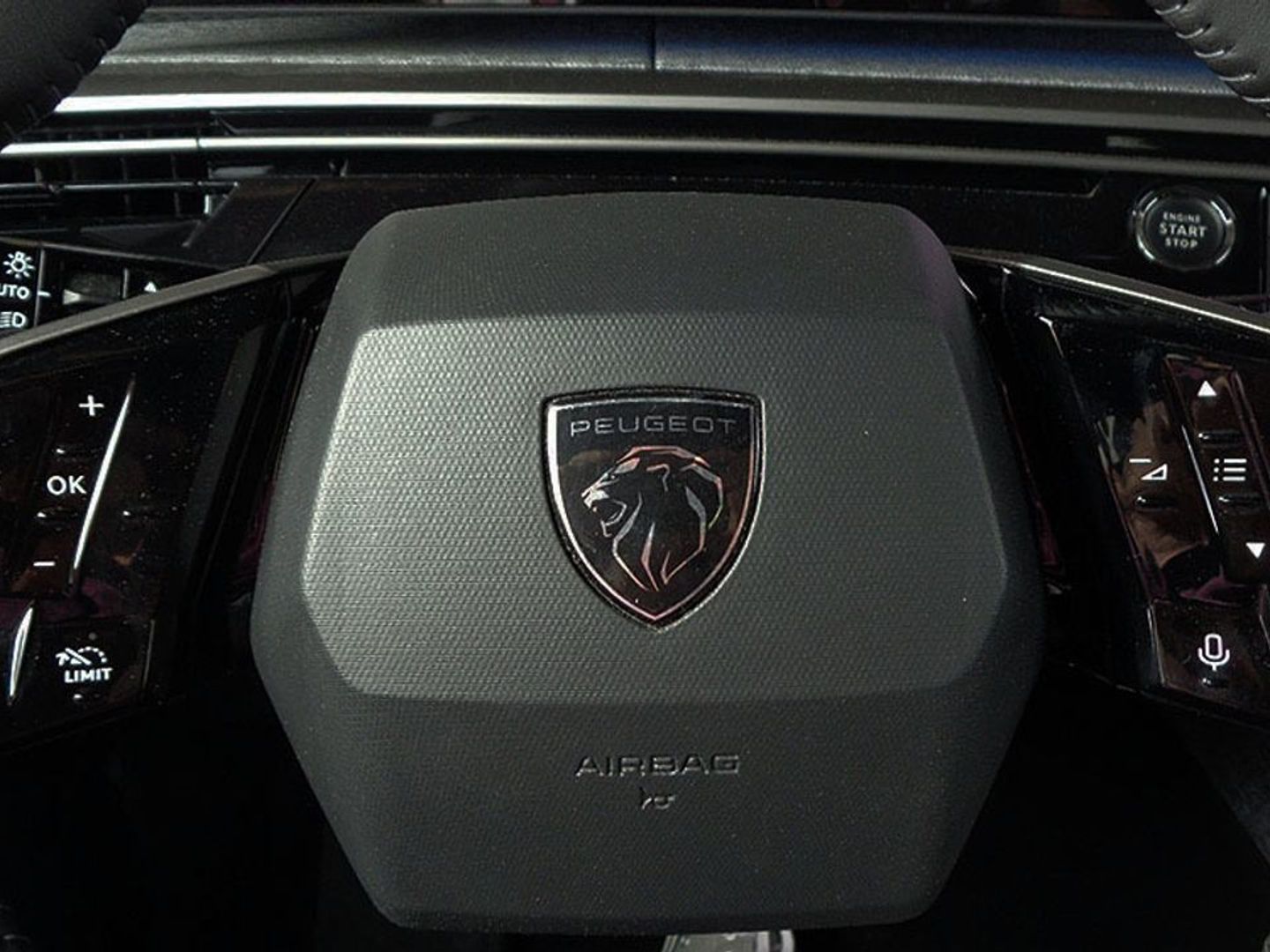 Peugeot 3008 Allure Hybrid eDCS6 100 kW (136 CV)