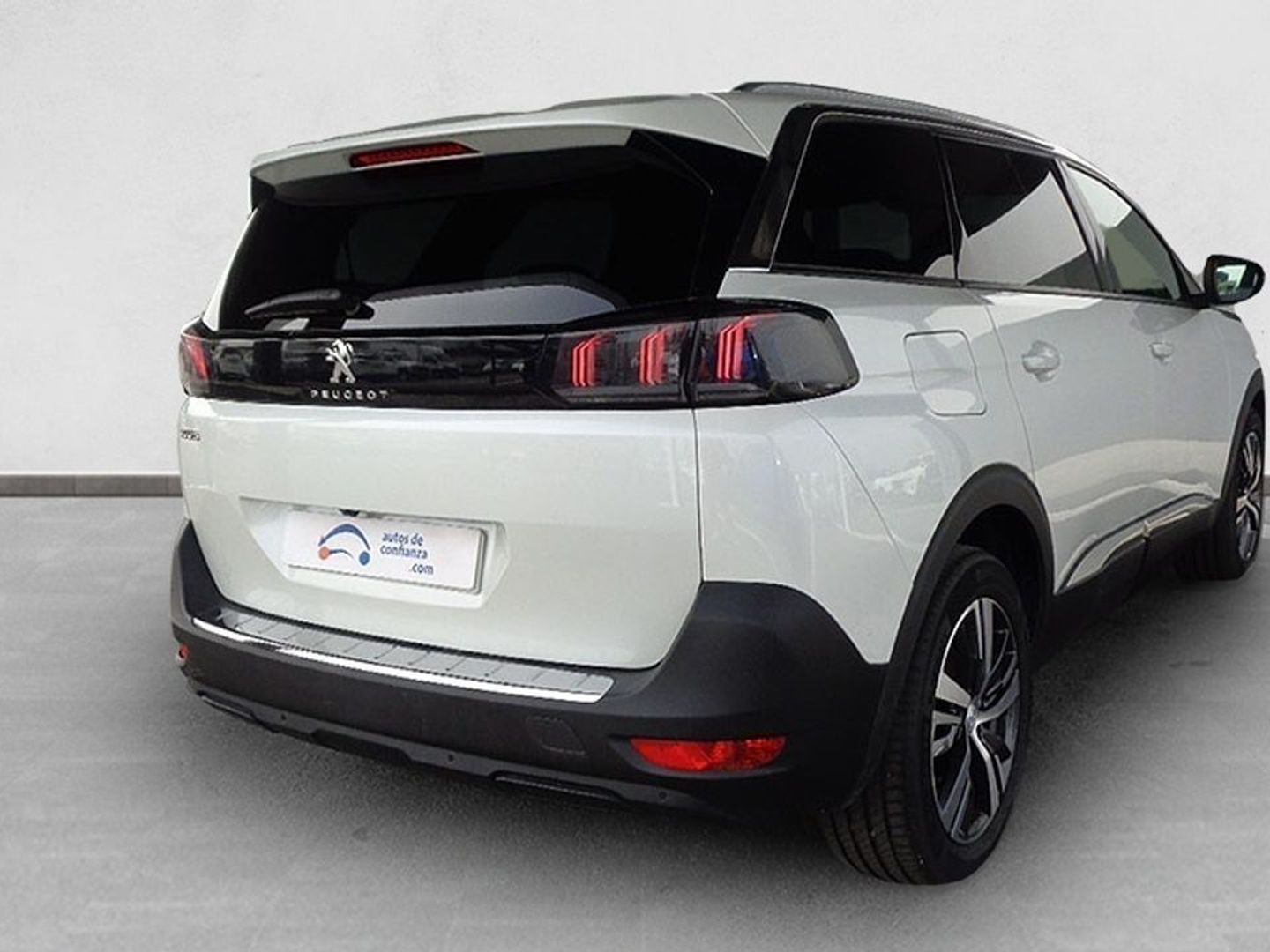 Peugeot 5008 Hybrid 1.2 Allure Pack eDCS6 100 kW (136 CV)
