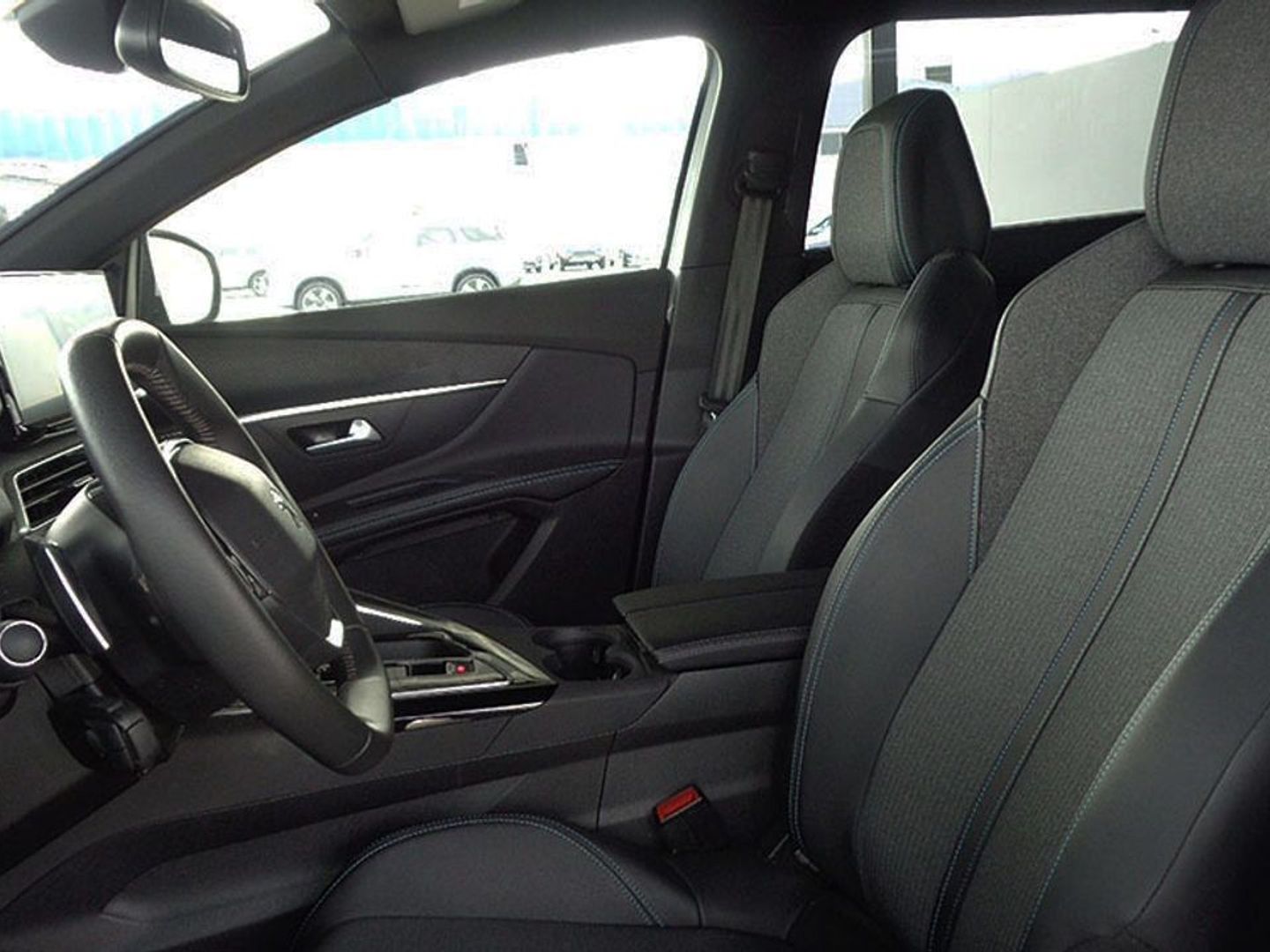 Peugeot 5008 Hybrid 1.2 Allure Pack eDCS6 100 kW (136 CV)