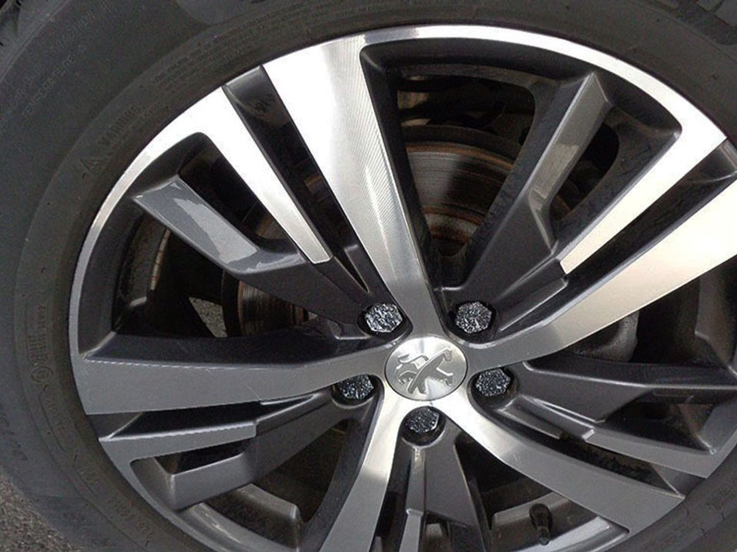 Peugeot 5008 Hybrid 1.2 Allure Pack eDCS6 100 kW (136 CV)