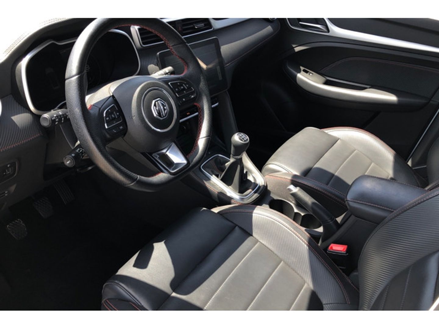 MG ZS 1.5 Luxury 78 kW (106 CV)