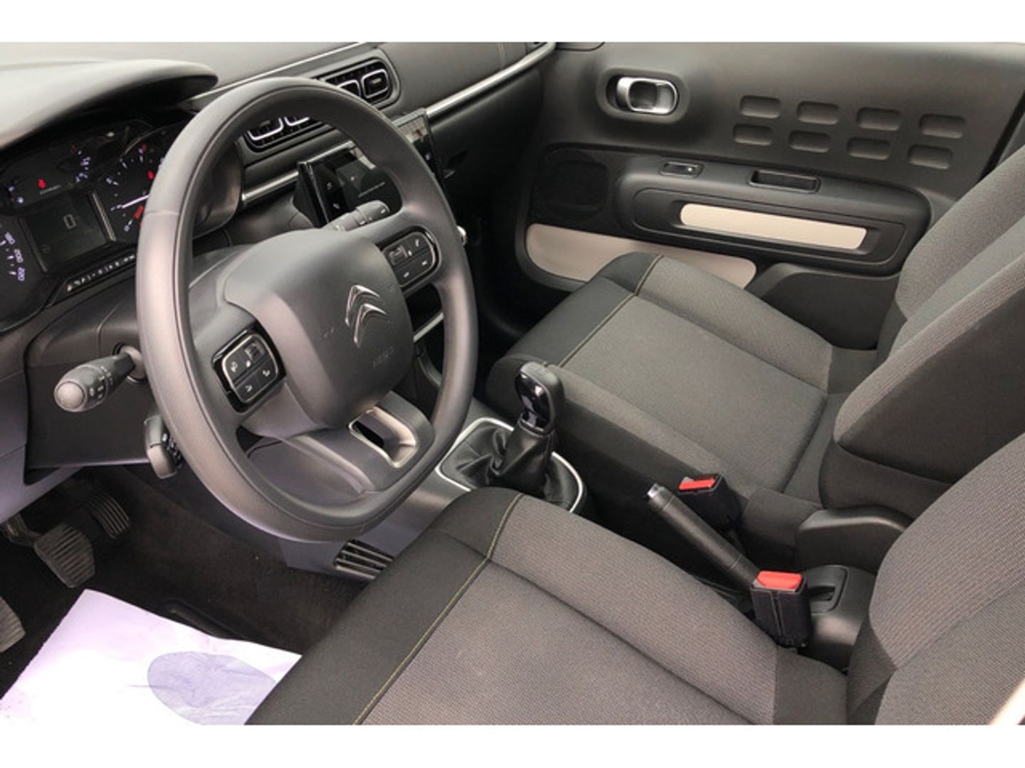 Citroen C3 PureTech 82 C-Series 61 kW (83 CV)