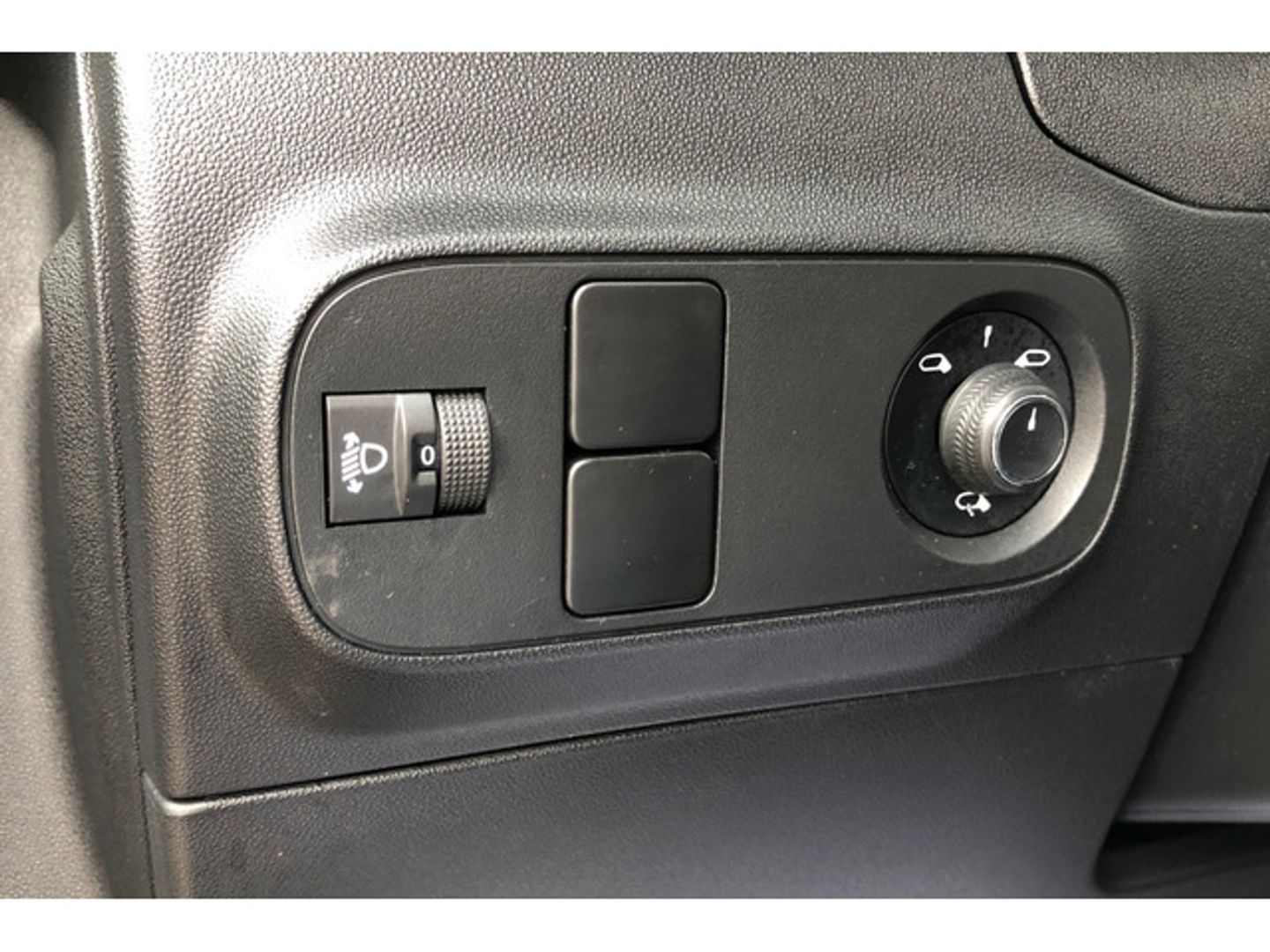 Citroen C3 PureTech 82 C-Series 61 kW (83 CV)