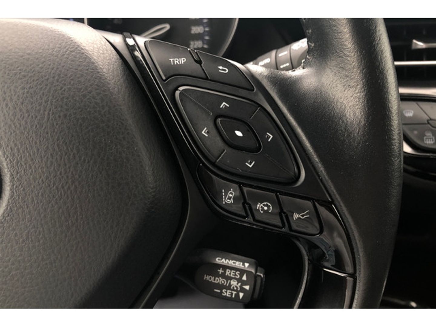 Toyota C-HR 1.8 125H Active 90 kW (122 CV)