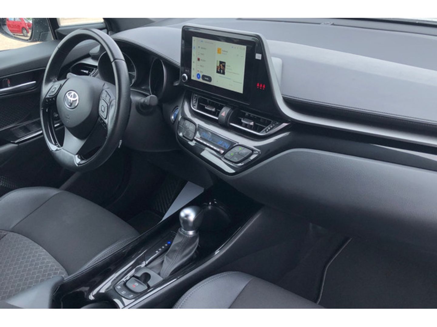 Toyota C-HR 1.8 125H Active 90 kW (122 CV)