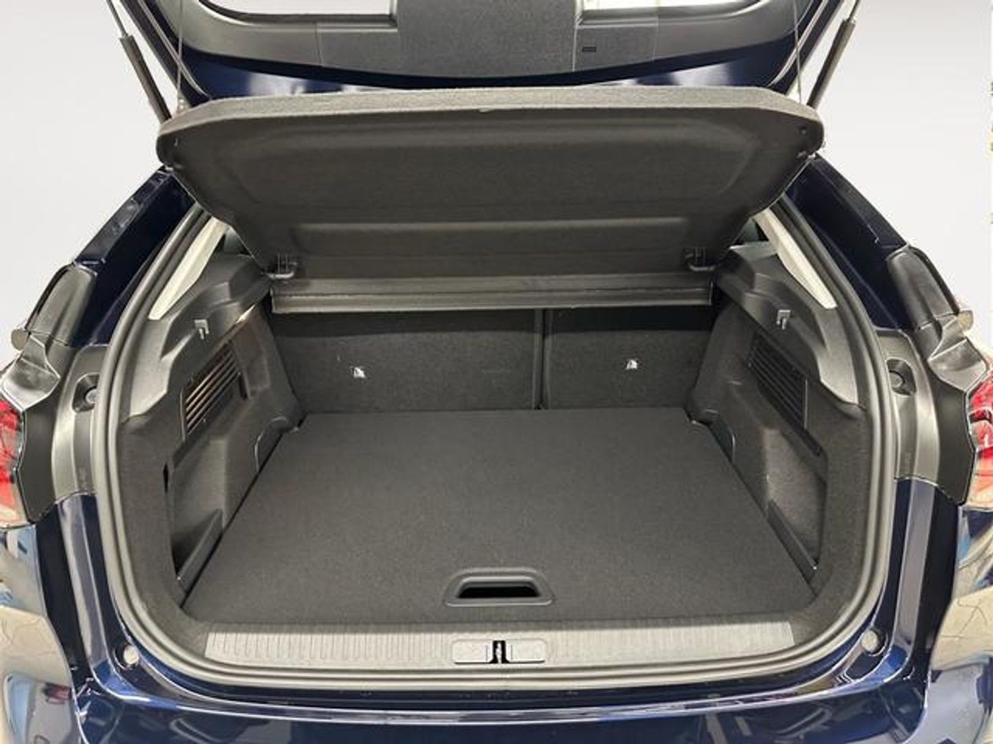 Citroen C4 Hybrid 136 Plus e-DCS6 100 kW (136 CV)