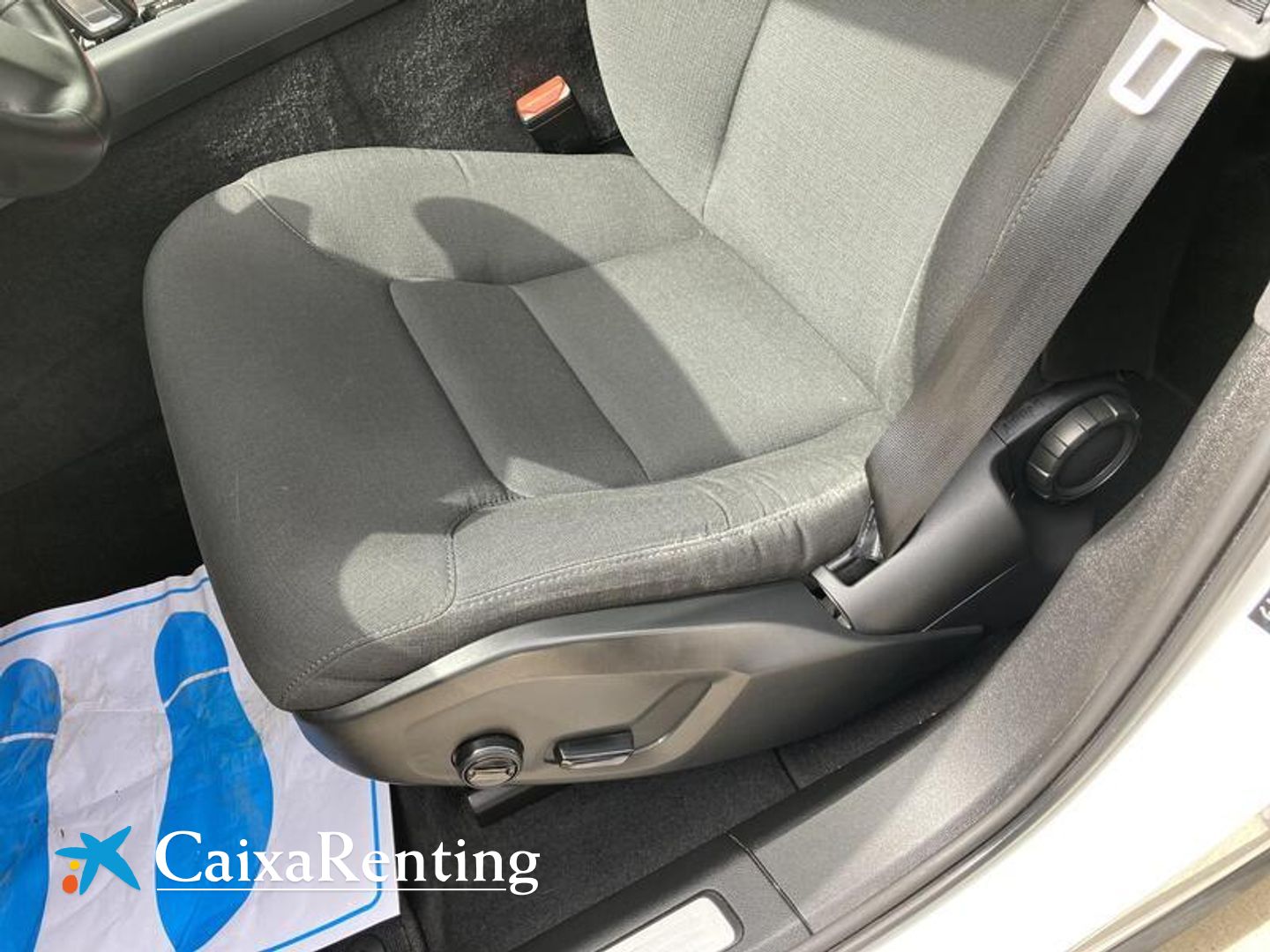 Volvo XC60 B4 D Momentum Pro Auto 145 kW (197 CV)
