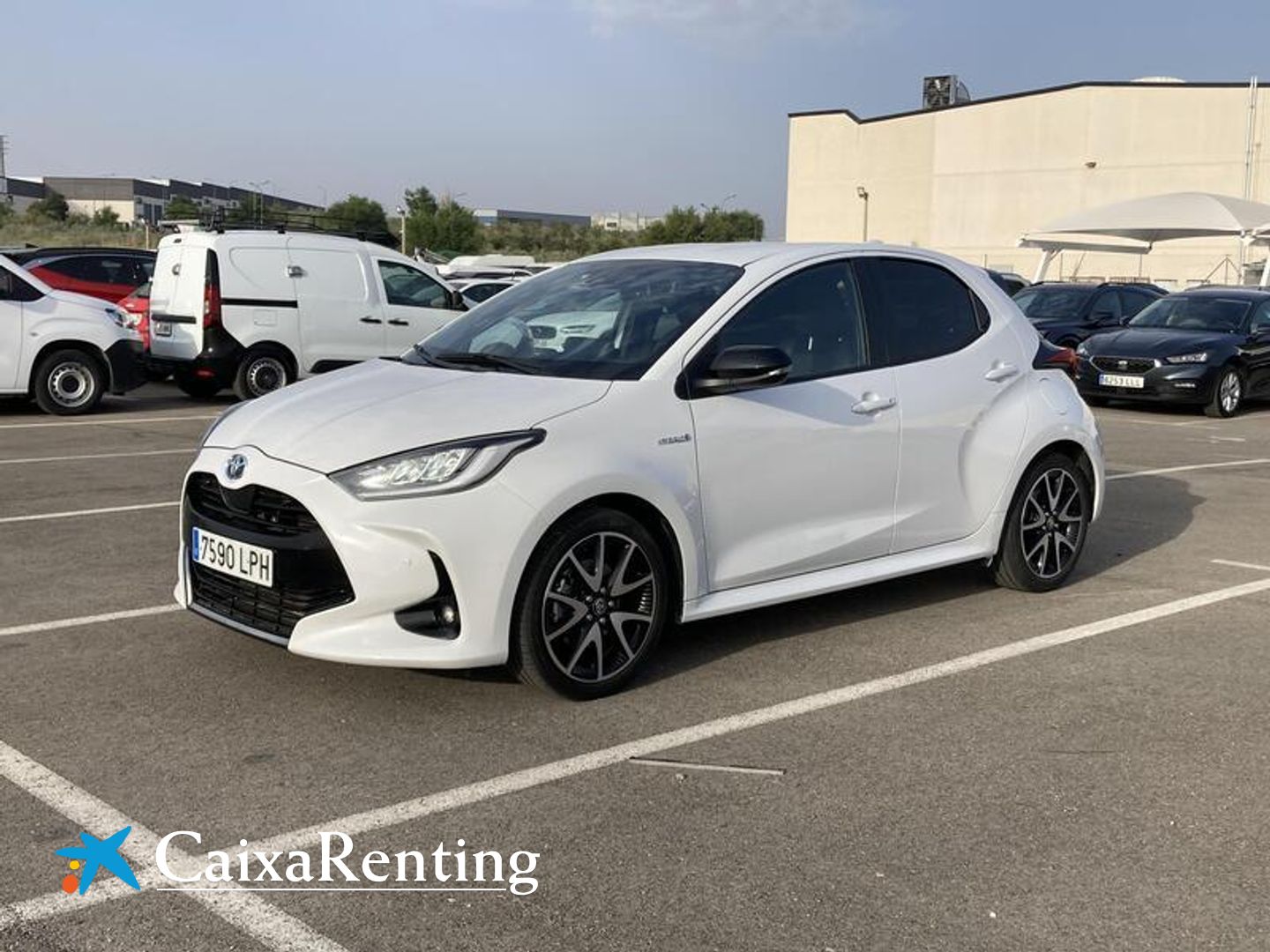 Toyota Yaris 1.5 120H Style Plus 85 kW (116 CV) Blanco Compact