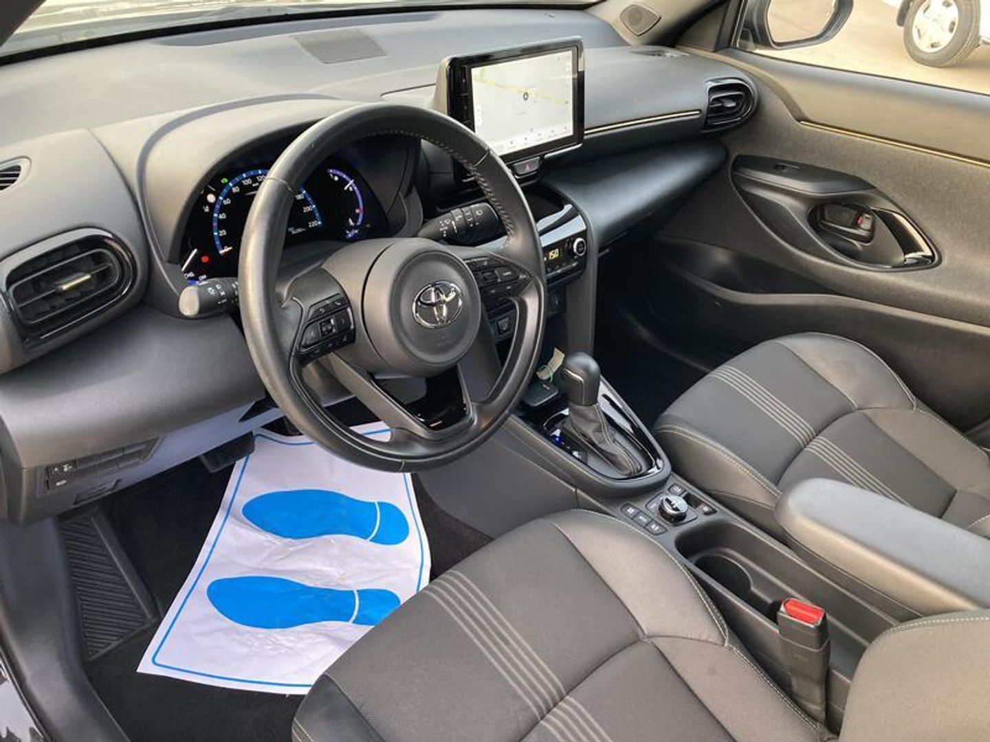 Toyota Yaris Cross 120H Adventure 85 kW (116 CV)