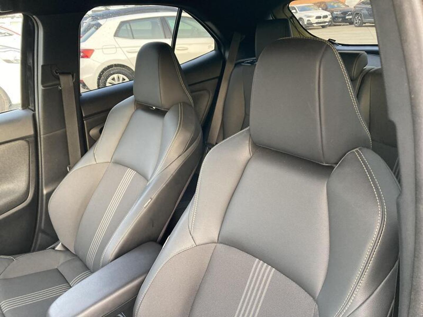 Toyota Yaris Cross 120H Adventure 85 kW (116 CV)
