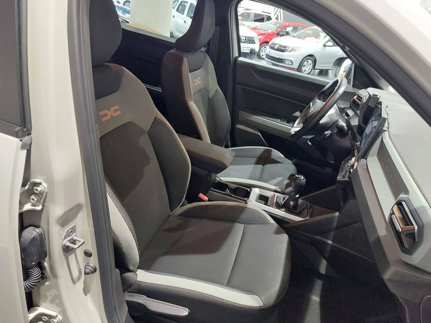 Dacia Duster Extreme 48V TCE 96 kW (130 CV) 4X2