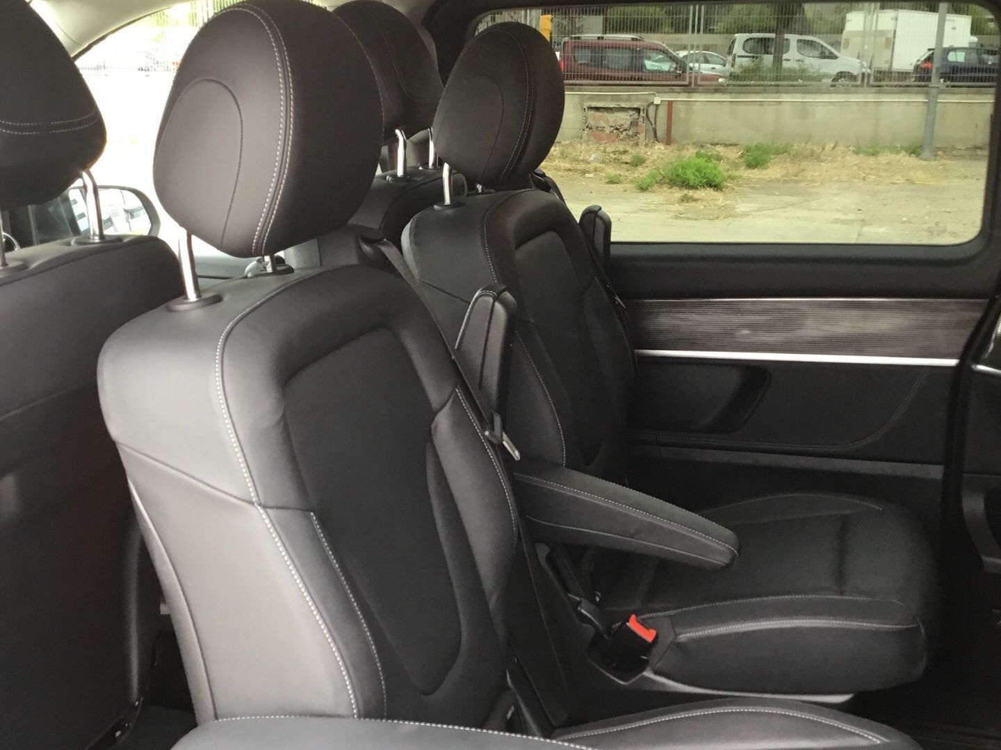 Mercedes-Benz Clase V V 300 d Avantgarde Largo 176 kW (239 CV) Gris Minivan