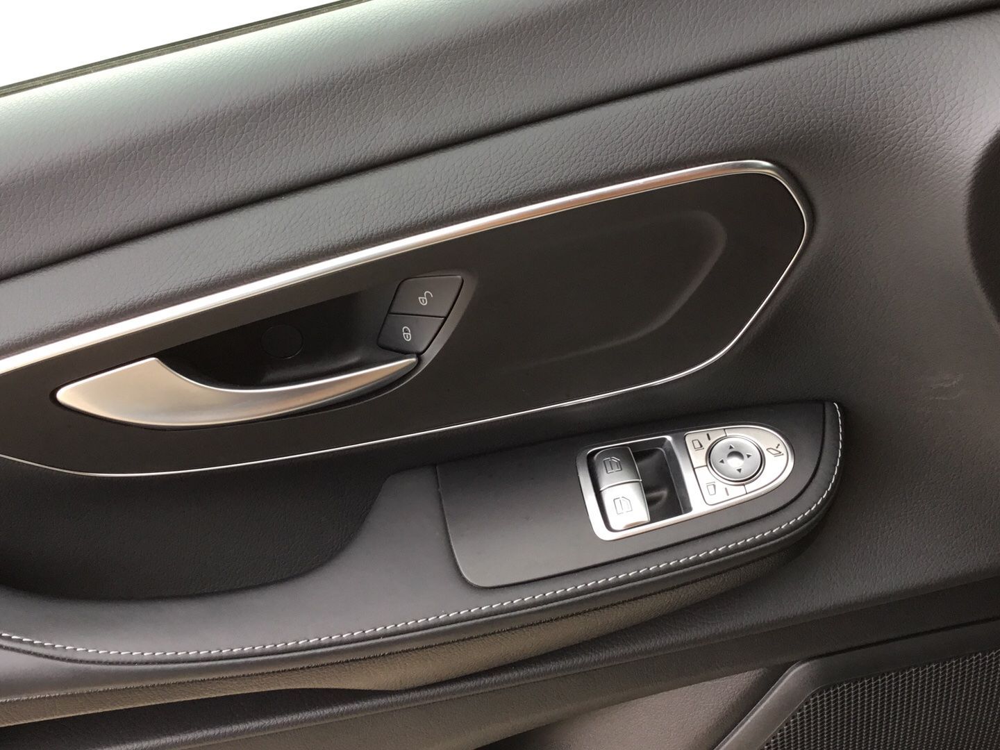 Mercedes-Benz Clase V V 300 d Avantgarde Largo 176 kW (239 CV) Gris Minivan