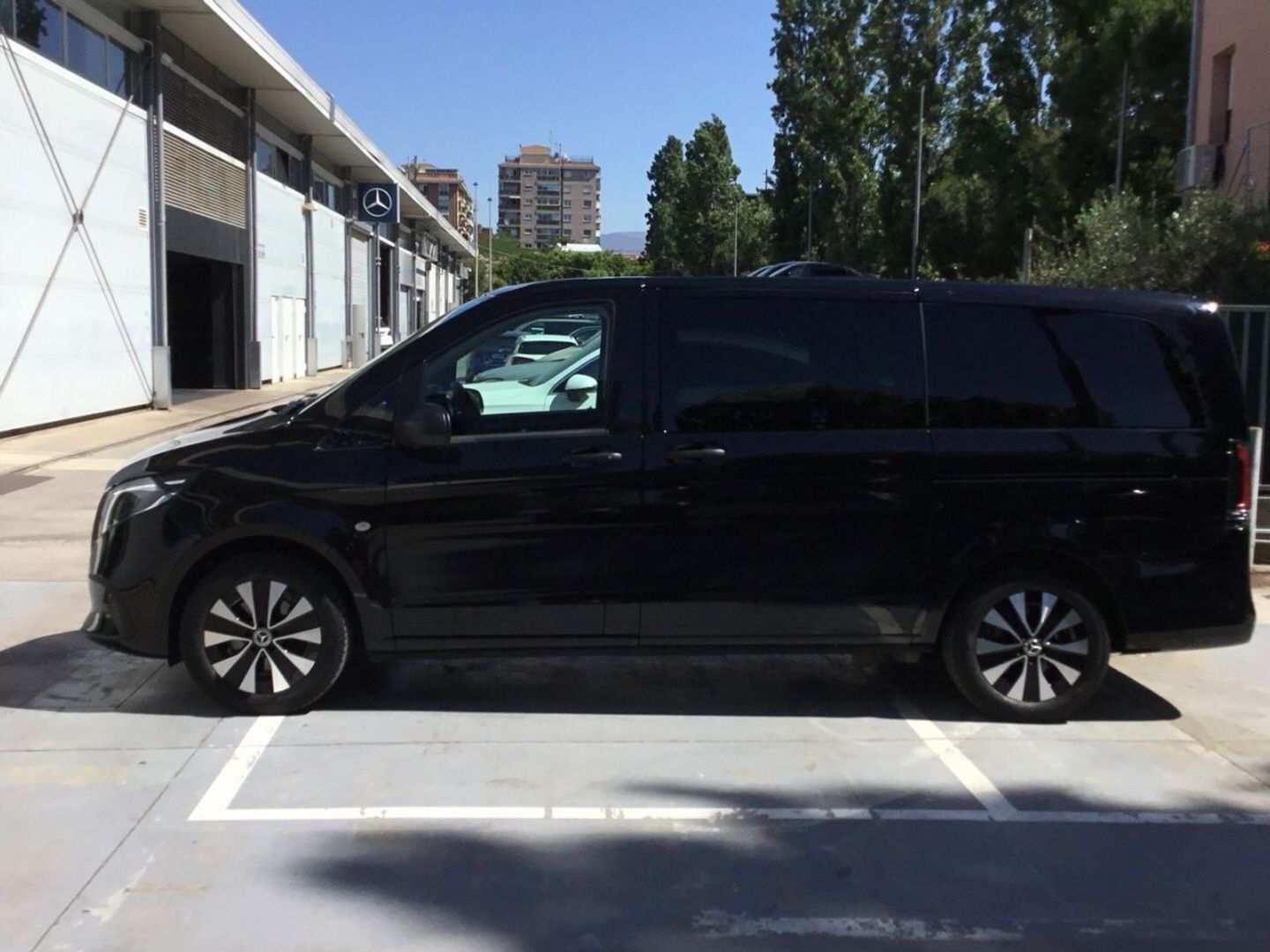 Mercedes-Benz Vito Combi 116 CDI Tourer Select Larga AT 120 kW (163 CV)