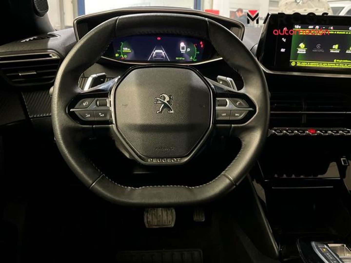 Peugeot 2008 PureTech 130 S&S Allure Pack EAT8 96 kW (130 CV)