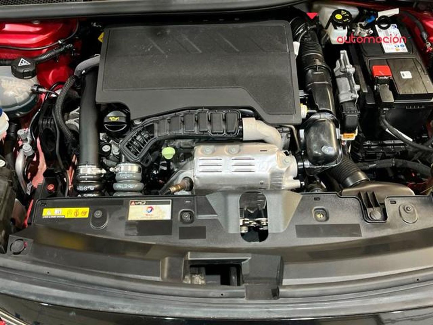 Peugeot 2008 PureTech 130 S&S Allure Pack EAT8 96 kW (130 CV)