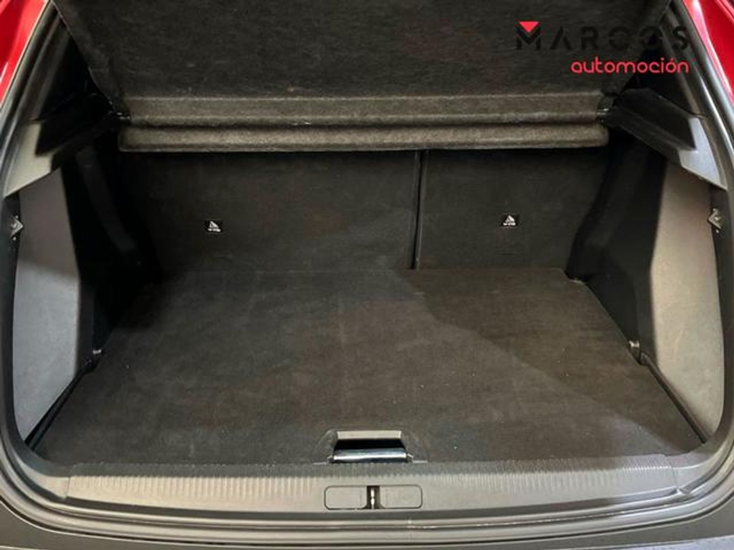 Peugeot 2008 PureTech 130 S&S Allure Pack EAT8 96 kW (130 CV)