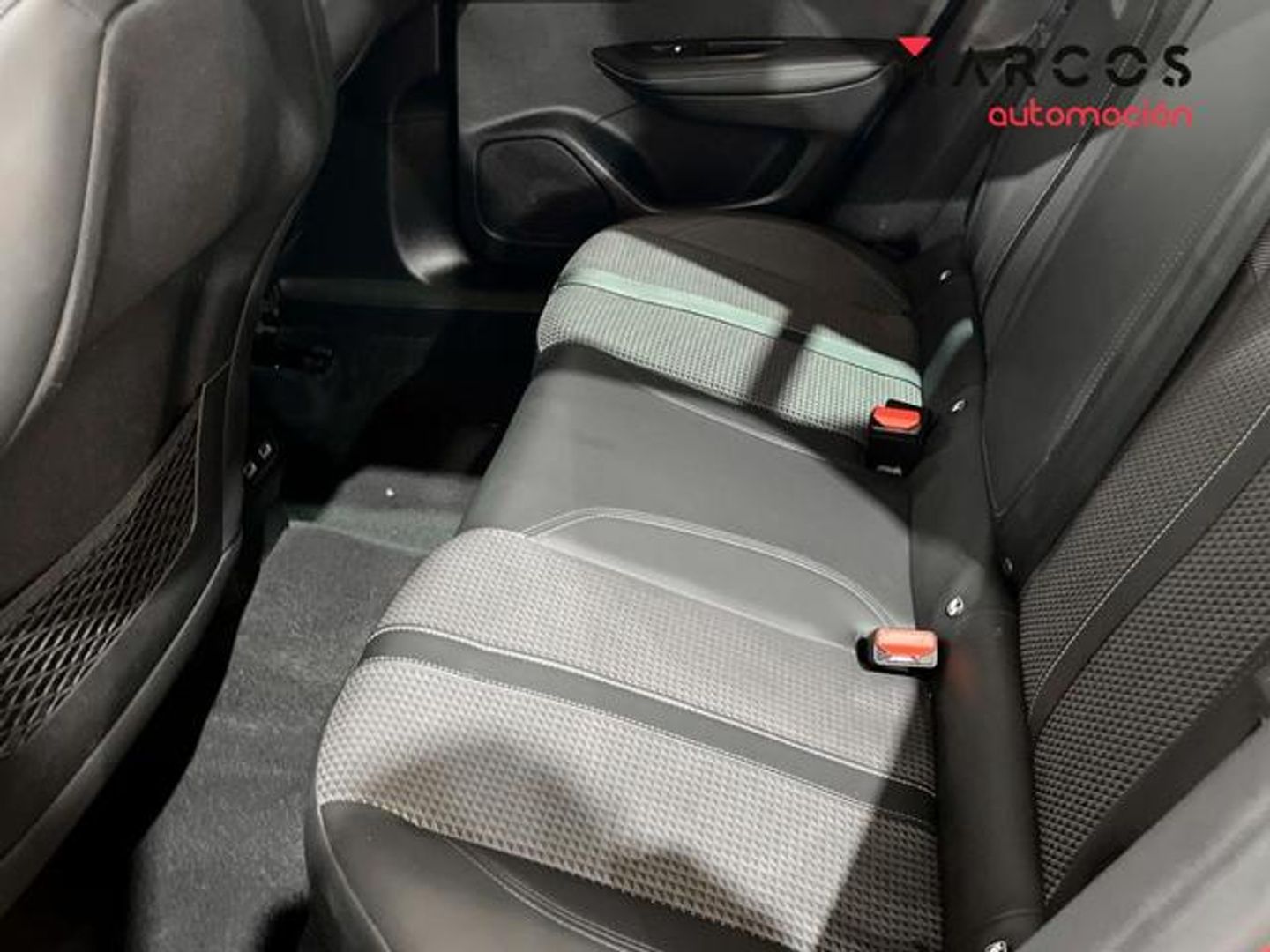 Peugeot 2008 PureTech 130 S&S GT EAT8 96 kW (130 CV)