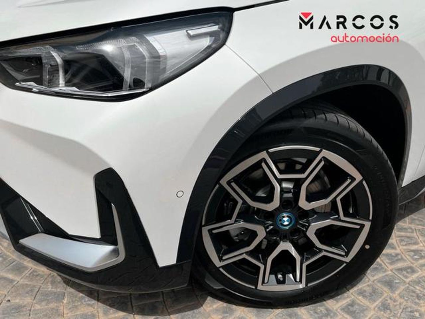 BMW iX1 xDrive30 230 kW (313 CV)